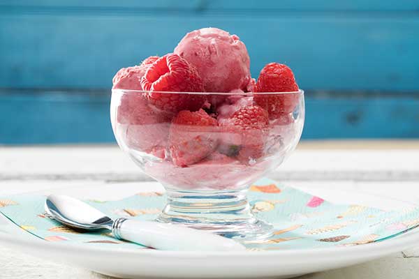 Himbeer-Joghurt-Eis 10 gesunde (Low Carb) Snacks: einfach & lecker
